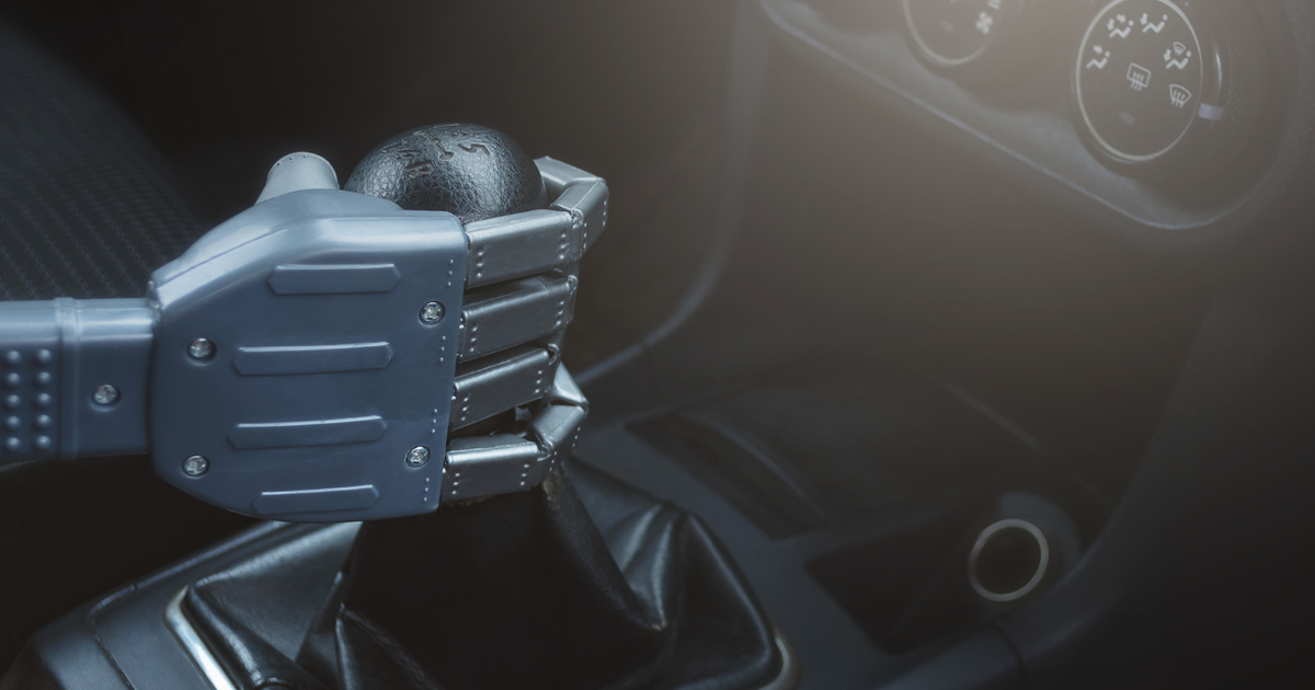 Digitalizar una rentadora de autos en 2026: plan por etapas